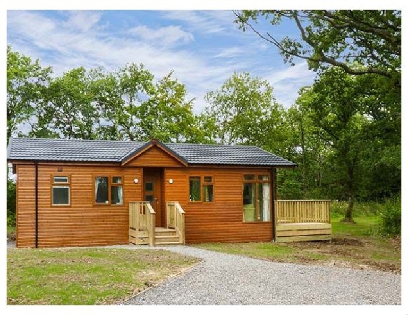 Chaffinch Lodge a british holiday cottage for 4 in , 