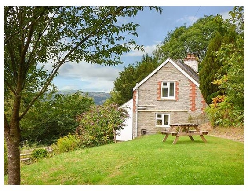 Yew Tree Cottage a british holiday cottage for 3 in , 