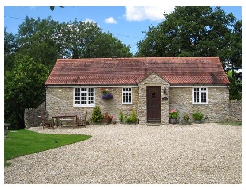 Magpie Cottage a british holiday cottage for 2 in , 