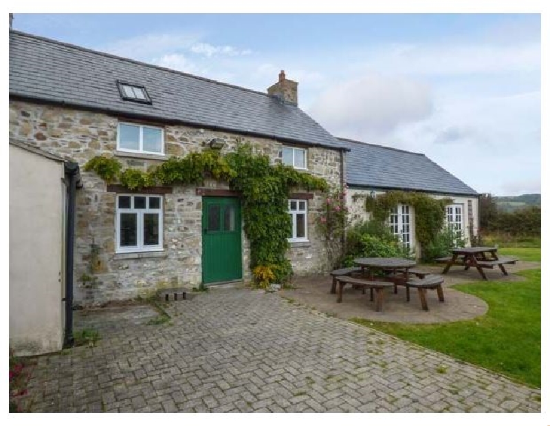 Church Cottage a british holiday cottage for 10 in , 