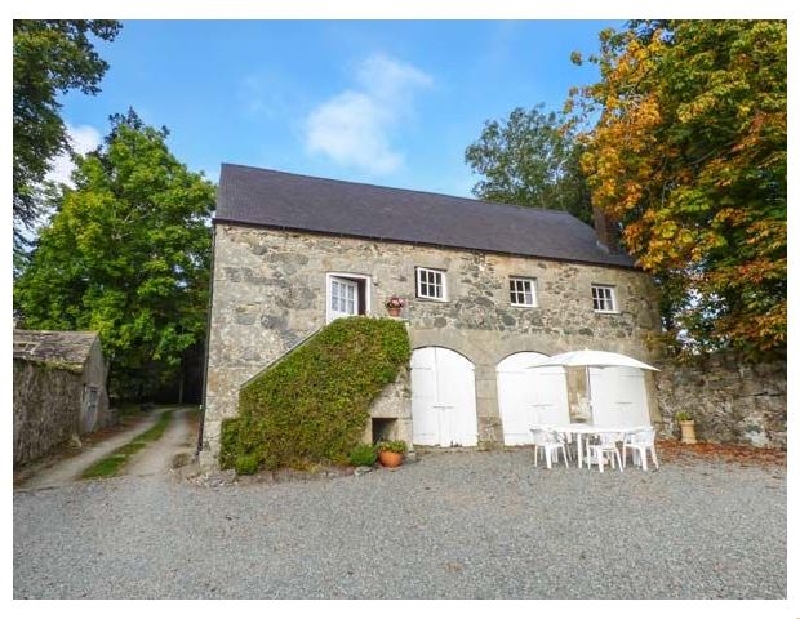 Henblas Coach House a british holiday cottage for 5 in , 