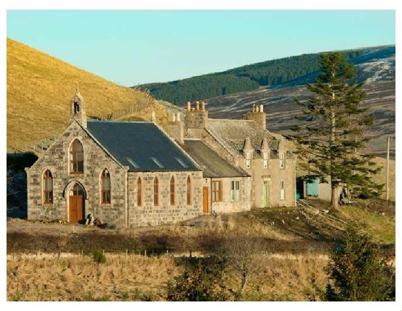 Deveron View a british holiday cottage for 3 in , 