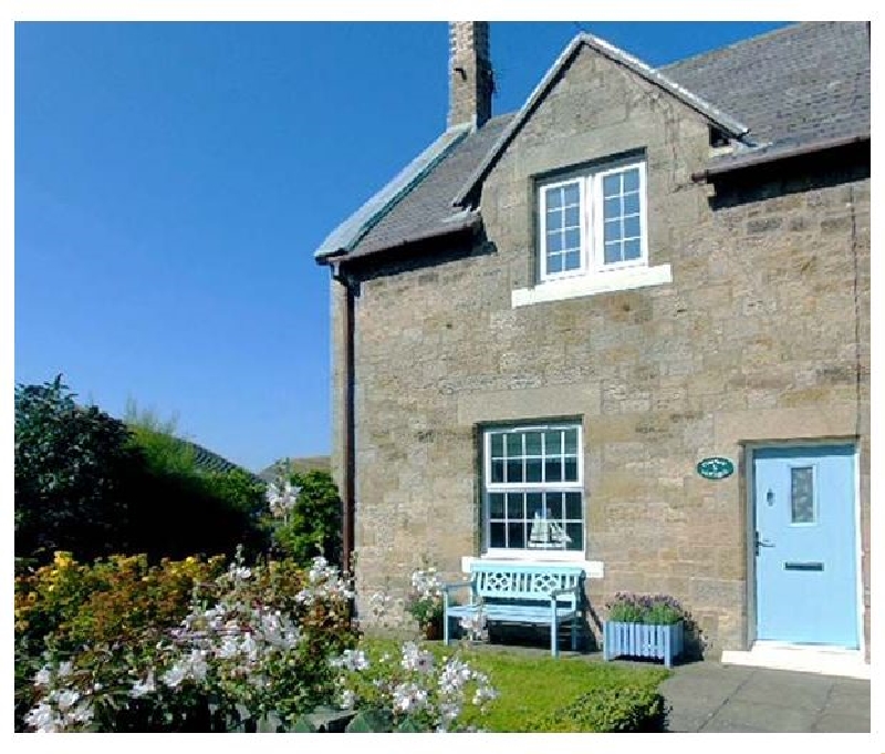 Corner Cottage a british holiday cottage for 3 in , 