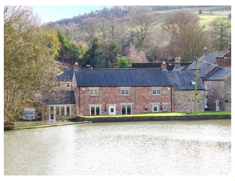 Weir Cottage on the Mill Pond a british holiday cottage for 4 in , 