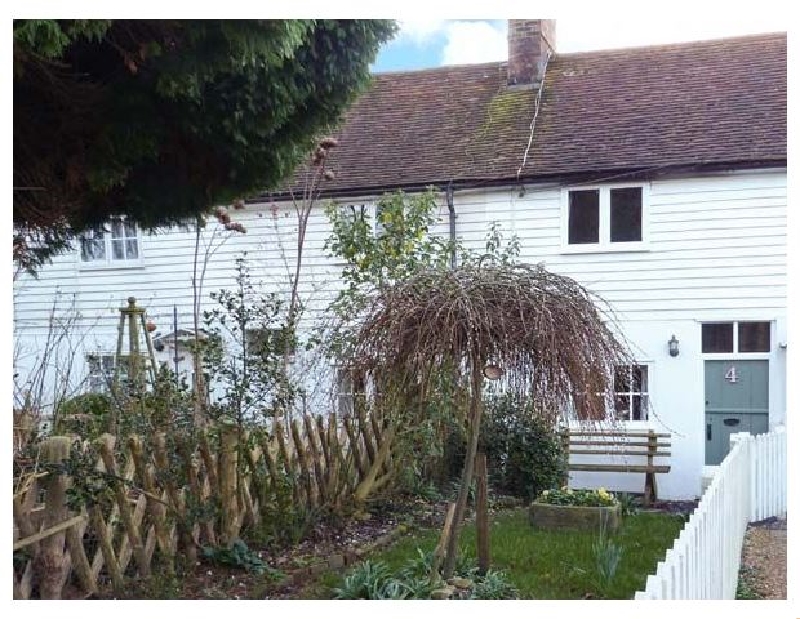 4 Roberts Row a british holiday cottage for 3 in , 