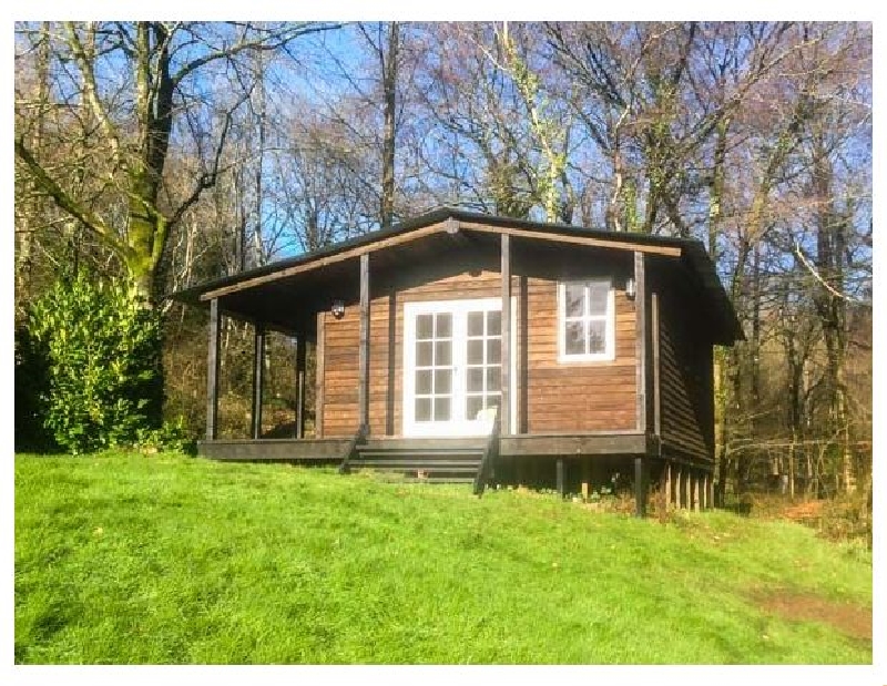 Lakeside Cabin a british holiday cottage for 2 in , 