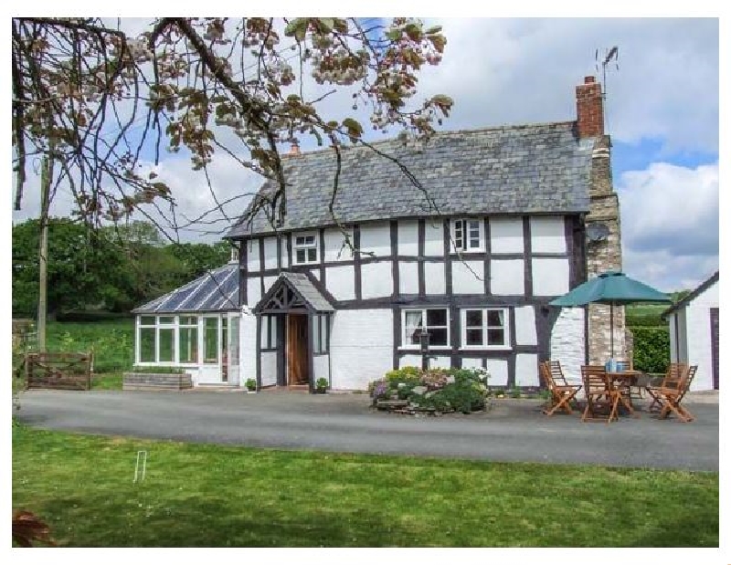 Tyn-Y-Cae a british holiday cottage for 5 in , 