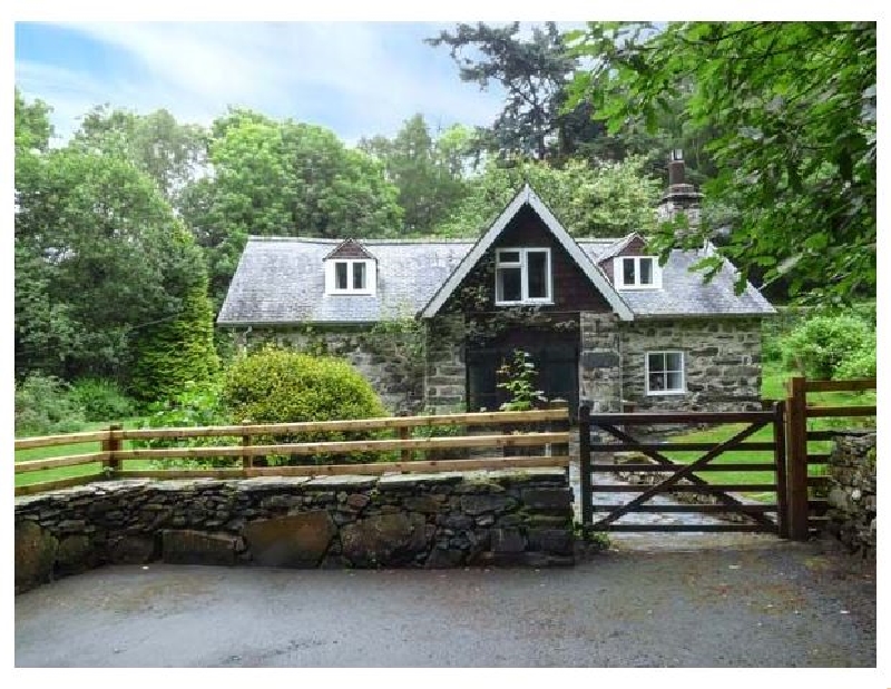 Tyn Twll a british holiday cottage for 7 in , 