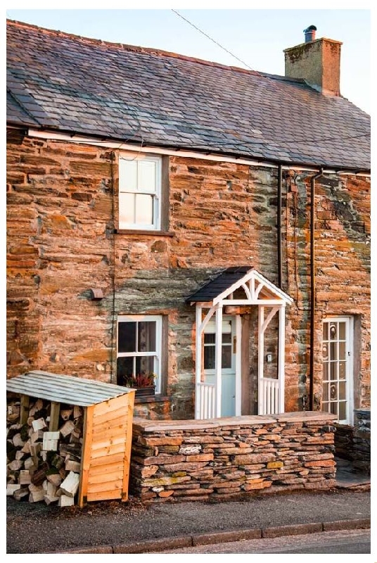 2 Bryn Tirion a british holiday cottage for 2 in , 