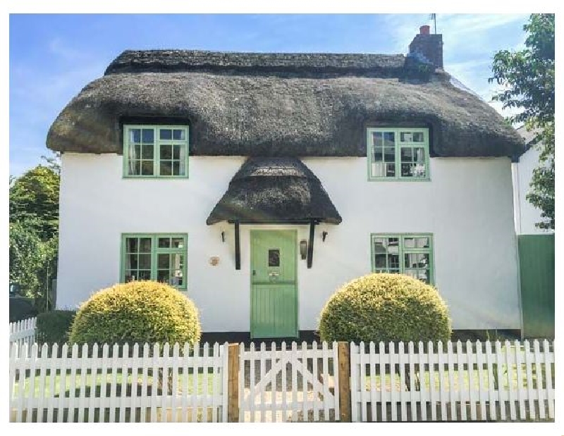 Thatchings a british holiday cottage for 6 in , 