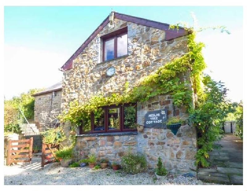 Medlar Tree Cottage a british holiday cottage for 8 in , 
