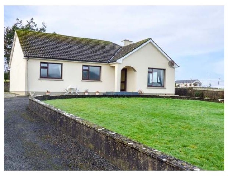 Corran View a british holiday cottage for 7 in , 