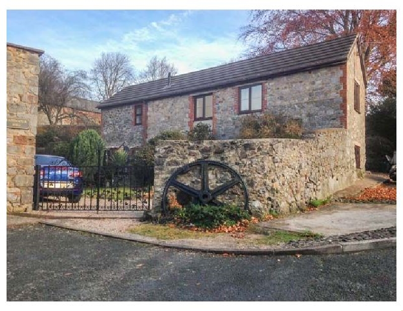 Fairwater Mill Cottage a british holiday cottage for 6 in , 