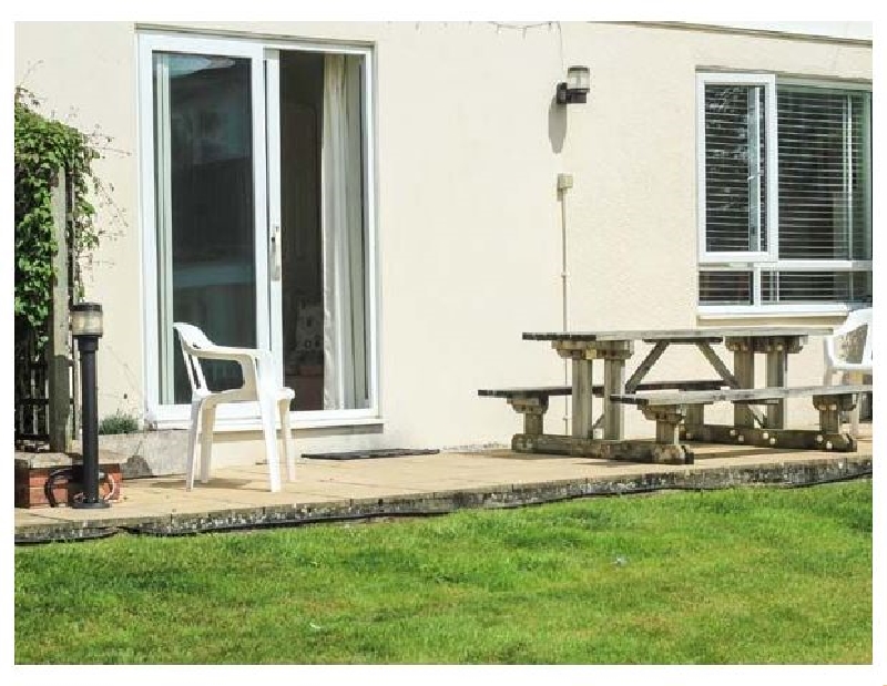 Sea Ayr a british holiday cottage for 4 in , 
