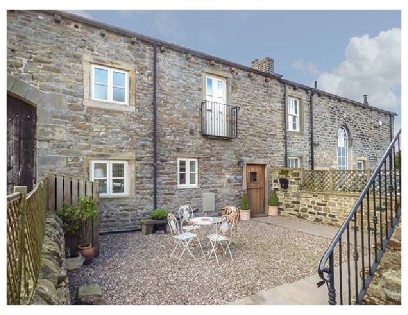 Beckfield Cottage a british holiday cottage for 8 in , 