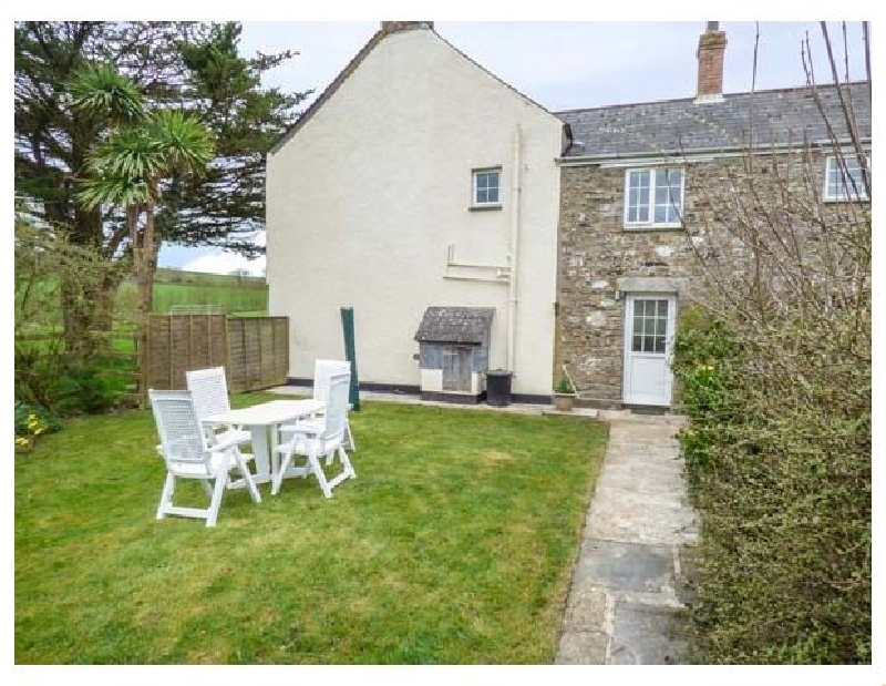 Holly Cottage a british holiday cottage for 5 in , 