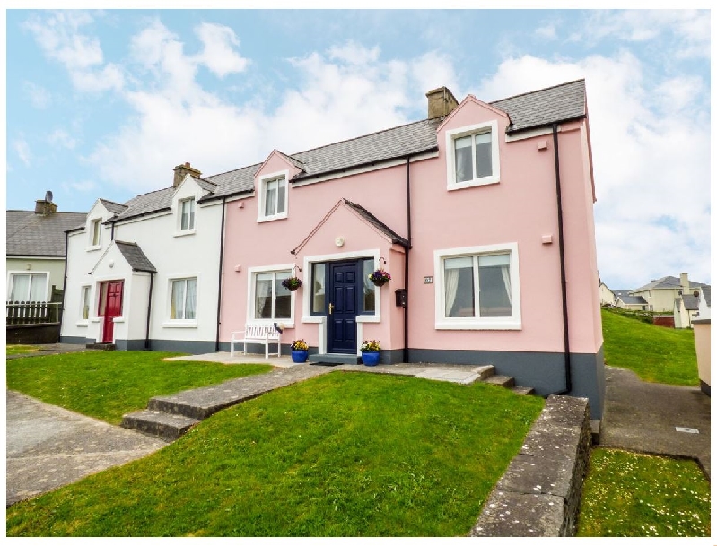 Molly's Cottage a british holiday cottage for 8 in , 