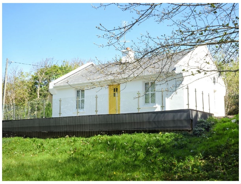 Hidden Gem Cottage a british holiday cottage for 4 in , 