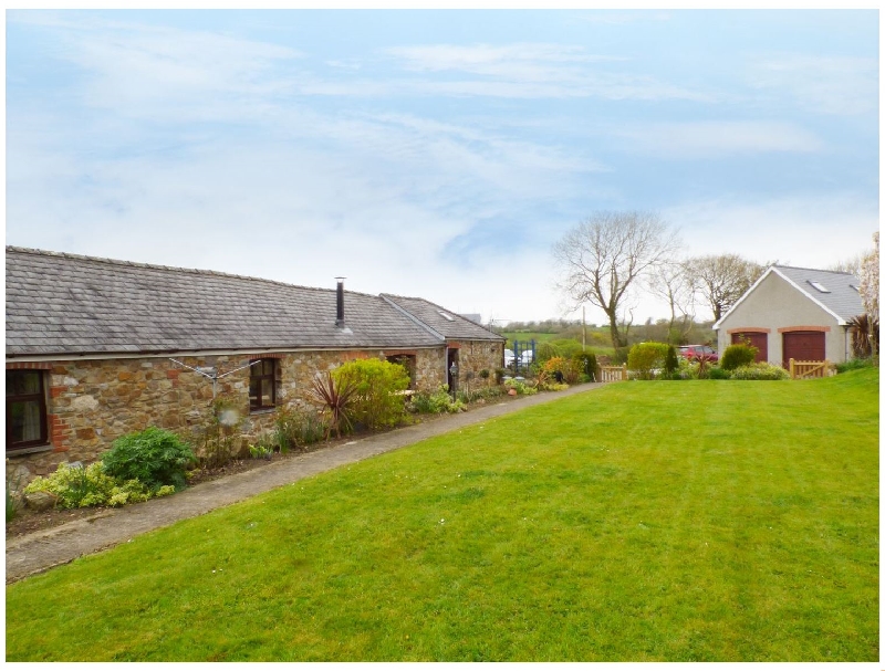 The Barn at Harrolds Farm a british holiday cottage for 9 in , 