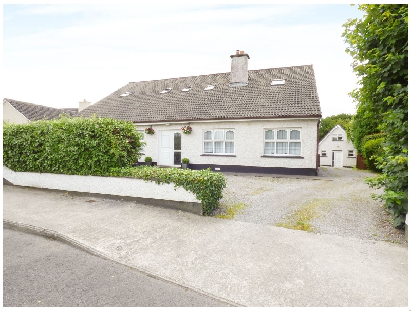 Kiltartan House 2B a british holiday cottage for 3 in , 