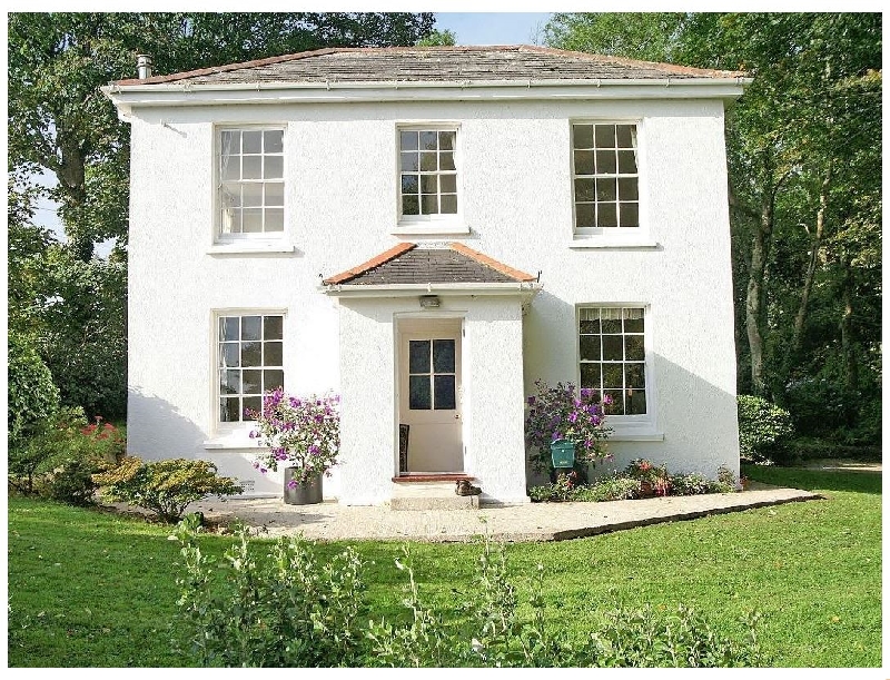 Penwarne Lodge a british holiday cottage for 4 in , 