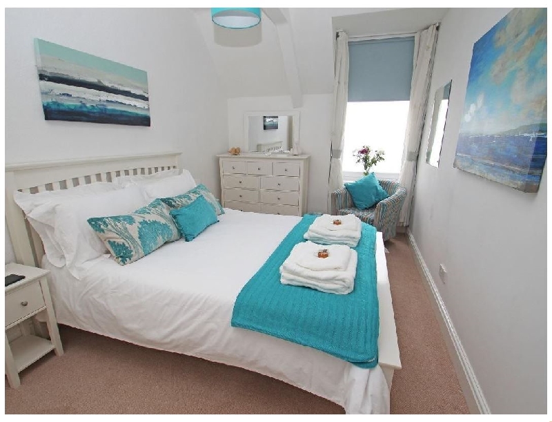 Headland Apt 17 a british holiday cottage for 2 in , 