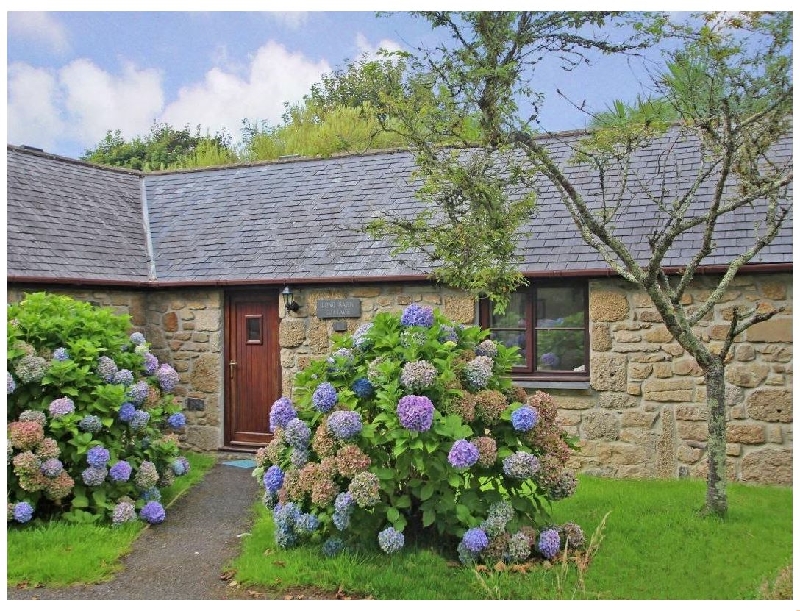Long Barn Cottage a british holiday cottage for 4 in , 