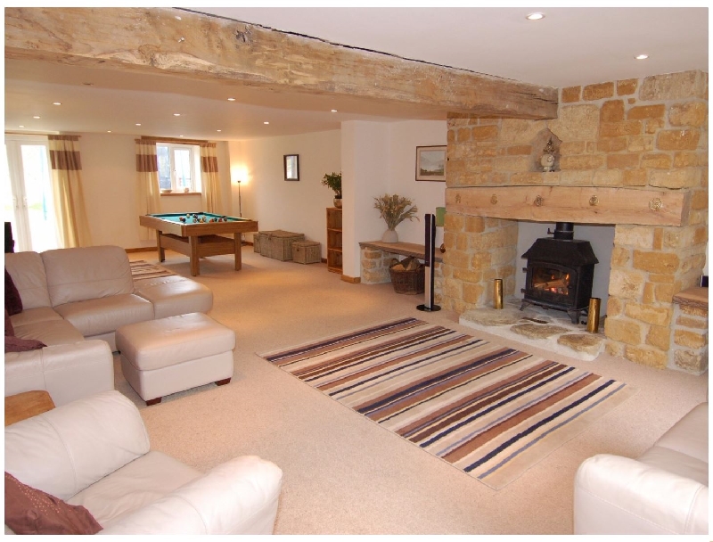 West Perry Hay a british holiday cottage for 8 in , 
