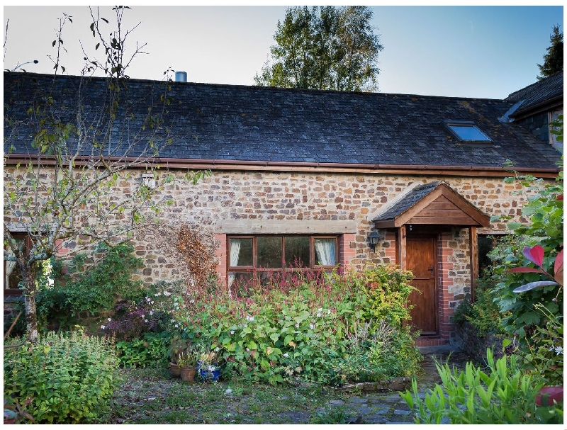 Hazel Barn a british holiday cottage for 11 in , 