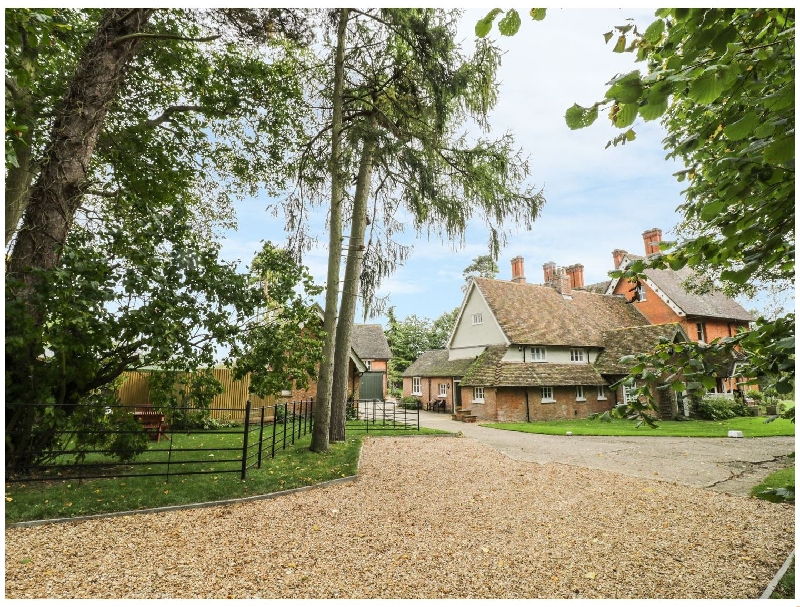 The Dower House a british holiday cottage for 6 in , 