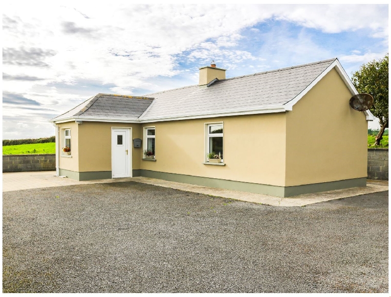 Stramore a british holiday cottage for 4 in , 