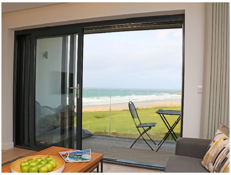 Little Fistral a british holiday cottage for 4 in , 