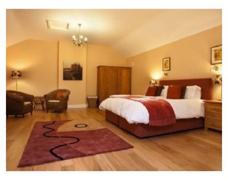 The Tack Room a british holiday cottage for 2 in , 