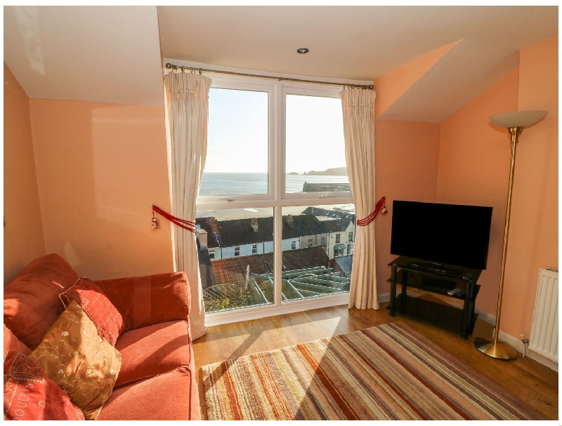 Sea Drift a british holiday cottage for 4 in , 