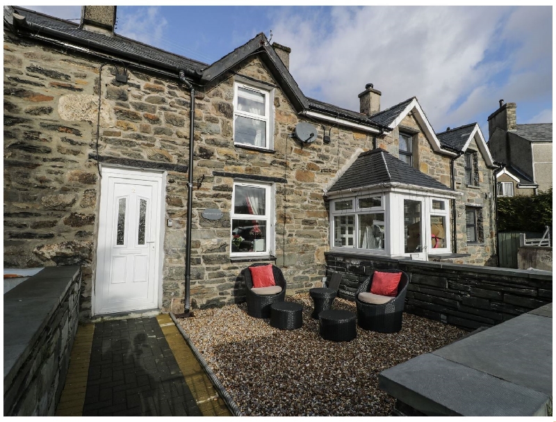 Bwthyn Ger Afon (Riverplace Cottage) a british holiday cottage for 2 in , 