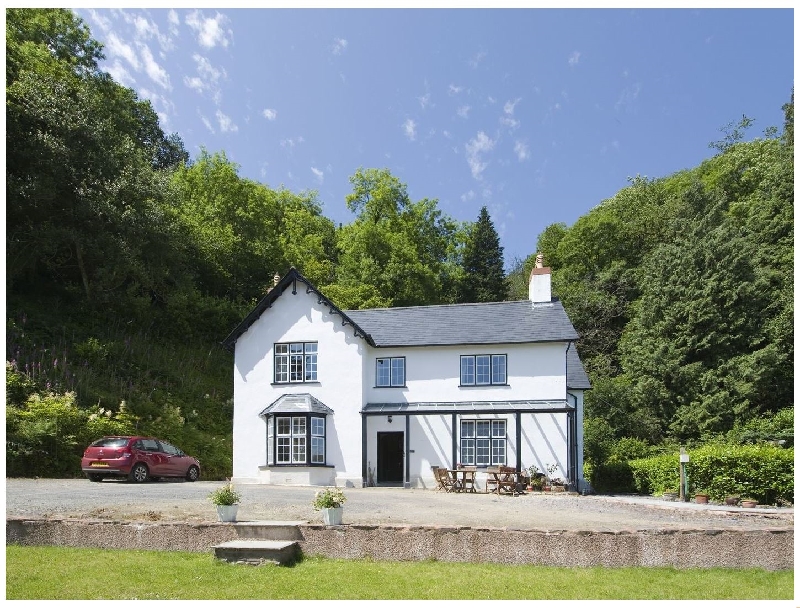 The Mount a british holiday cottage for 10 in , 