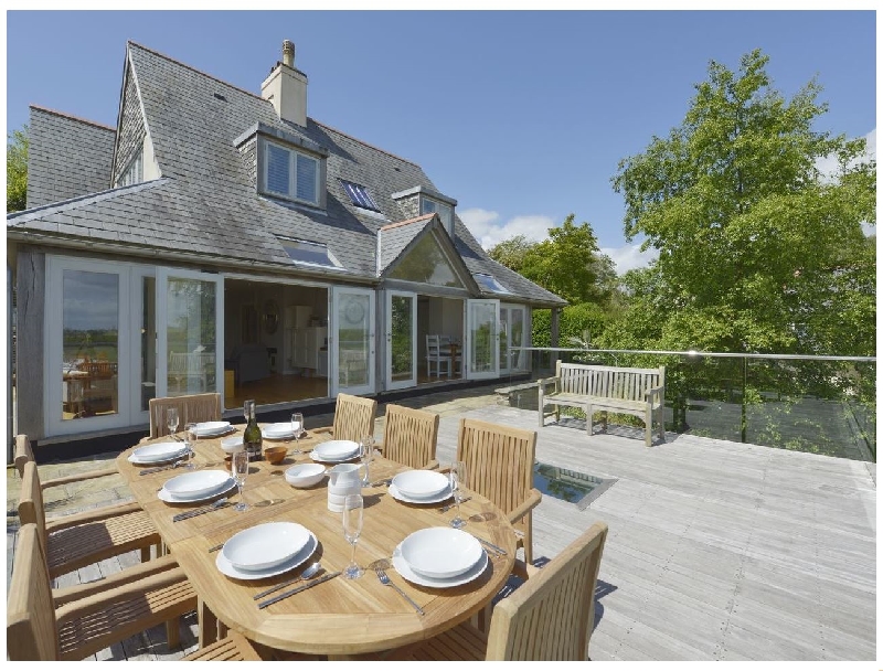 Dove Cottage a british holiday cottage for 8 in , 