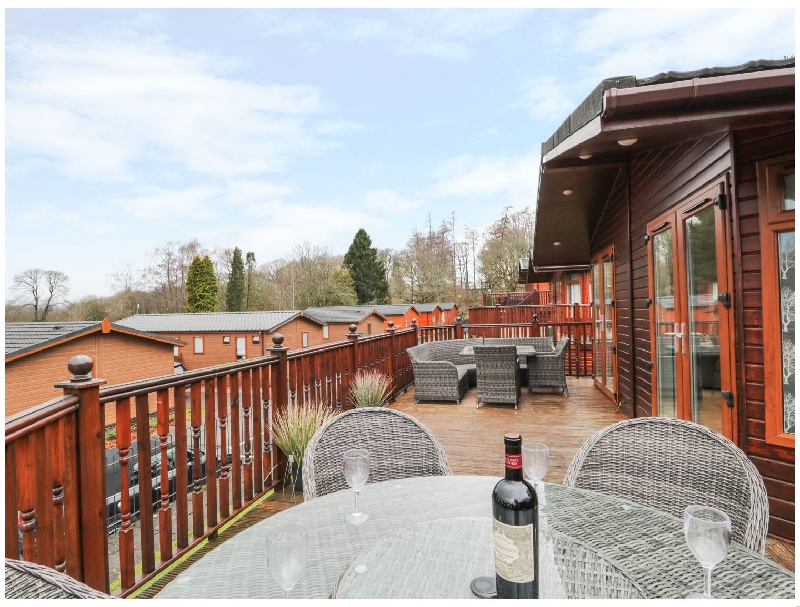 Click here for more about Lakeland View Lodge