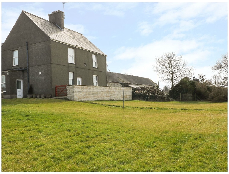 Bodnolwyn Hir a british holiday cottage for 6 in , 