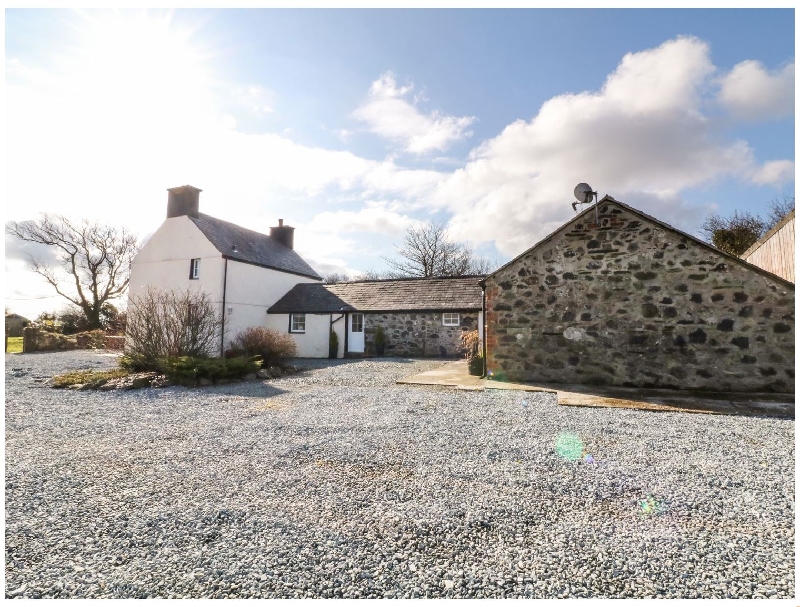 Rhos Y Foel a british holiday cottage for 10 in , 