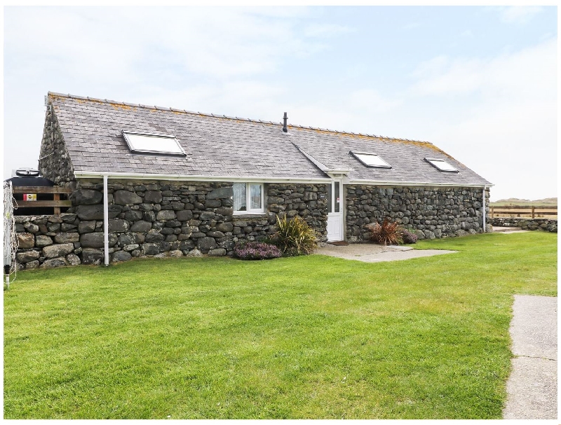 Beudy a british holiday cottage for 4 in , 