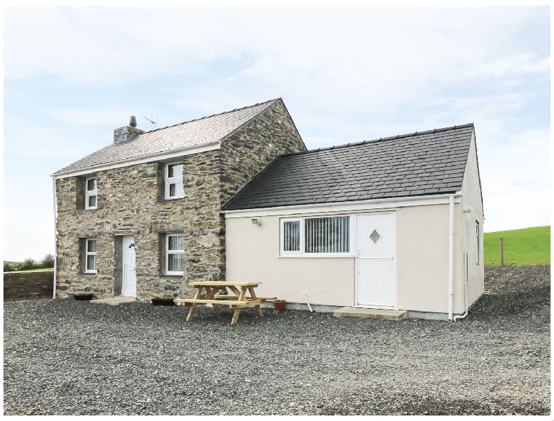 Felin Manaw a british holiday cottage for 4 in , 