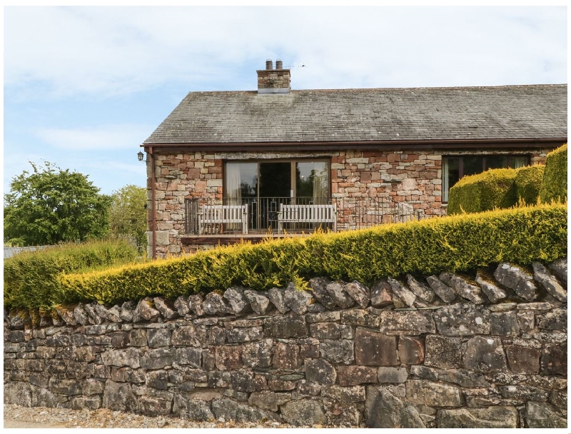Parklands a british holiday cottage for 10 in , 
