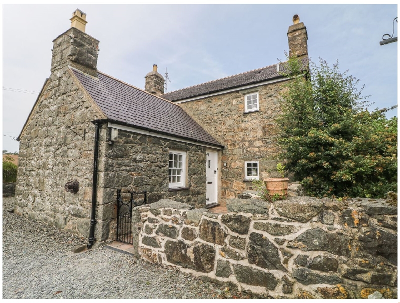 Ty Bwlcyn a british holiday cottage for 6 in , 