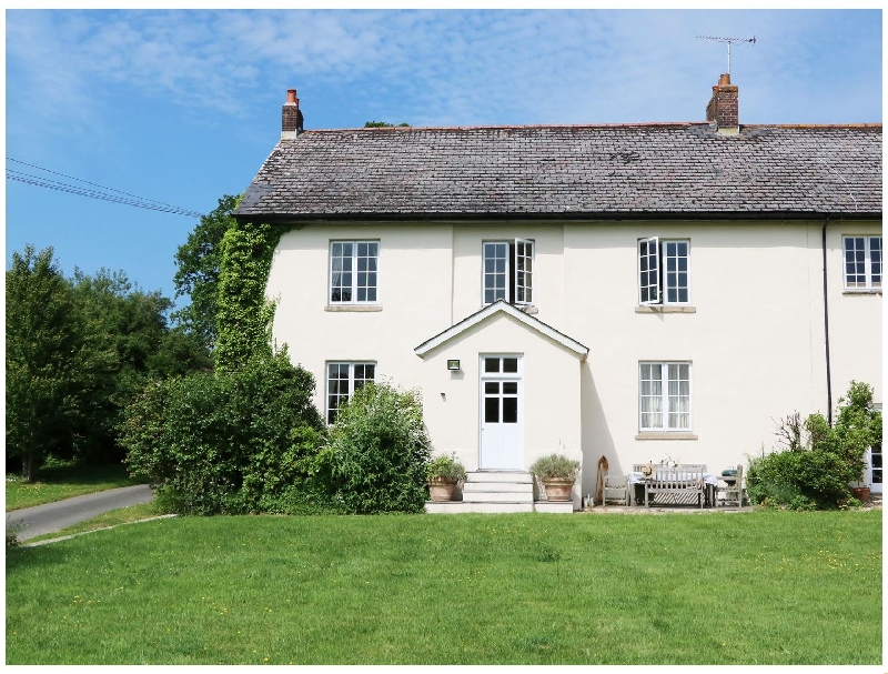 Heathfield Down Farmhouse a british holiday cottage for 12 in , 