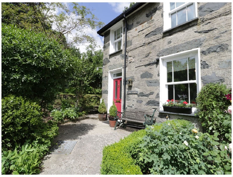 Tan Y Dderwen a british holiday cottage for 5 in , 
