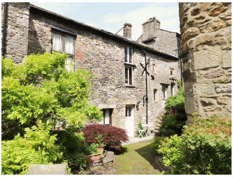 Click here for more about Courtyard Cottage