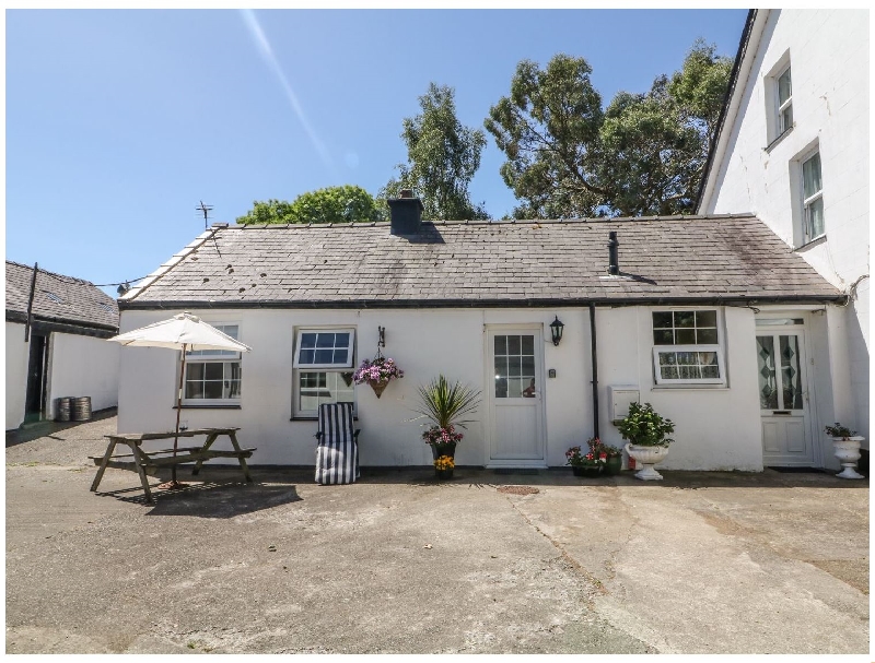 The Farm Cottage @ The Stables a british holiday cottage for 4 in , 
