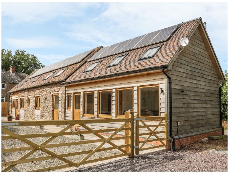The Cow Byre- Heath Farm a british holiday cottage for 8 in , 