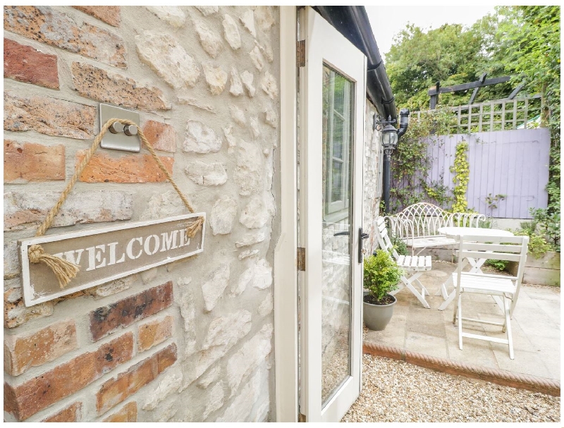 Apple Tree Cottage a british holiday cottage for 3 in , 